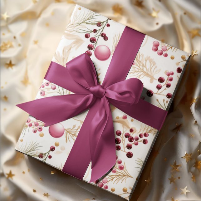 Gold und Rosa | Ornamente & Winterberry Muster Geschenkpapier (Von Creator hochgeladen)