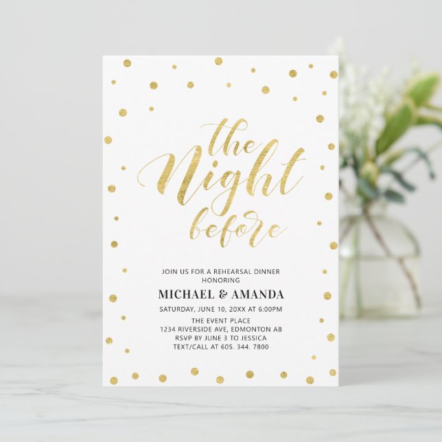 Gold und Schwarz | Modernes Typografie-Probe-Dinne Einladung (Stehend Vorderseite)