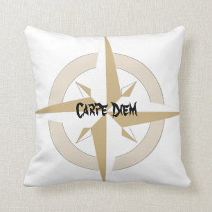 Gold und White Compass auf Weiß Kissen