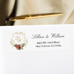 Gold Wappen Weihnachtsblumen-Monogramm<br><div class="desc">Elegantes Wappen im Vintagen Stil mit Strauß von Weihnachtskiefern,  Rose und Heiligen mit bearbeitbaren Textfeldern für die Initialen,  Namen und Rücksendeadresse von Braut und Bräutigam. Koordiniert mit meiner Golden Opulence Christmas Floral Wedding Collection.</div>
