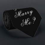 Gold werden Sie heiraten mich Vorschlag Script Ele Krawatte<br><div class="desc">Herrliche und elegante Krawatte "Heiraten Sie mir?". Wirf ein Party für einen Vorschlag! Wie lustig wäre das? Tragen Sie diese Krawatte und sehen Sie, wie lange es ist, bevor sie realisiert, was die Botschaft ist. So ein großartiges Gedächtnis zu machen. Dies wird Ihren Vorschlag zu einem wirklich unvergesslichen und besonderen...</div>