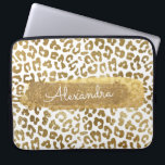 Gold & White Cheetah Print mit Gold Glitzer Laptopschutzhülle<br><div class="desc">Gold und White Cheetah oder Leopard Animal Print mit Gold Glitzer Monogram Name Case. Dieser Fall kann auf Ihren Vornamen angepasst werden.</div>