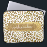 Gold & White Cheetah Print mit Gold Glitzer Laptopschutzhülle<br><div class="desc">Gold und White Cheetah oder Leopard Animal Print mit Gold Glitzer Monogram Name Case. Dieser Fall kann auf Ihren Vornamen angepasst werden.</div>