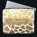 Gold & White Zebra Print mit Gold Glitzer Laptopschutzhülle<br><div class="desc">Gold und White Zebra Animal Print mit Gold Glitzer Monogram Name Case. Dieser Fall kann auf Ihren Vornamen angepasst werden.</div>