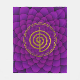 GoldChoku Rei Symbol auf Lotos Fleecedecke