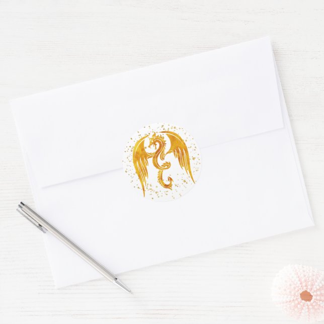 Golddrache in den Sternenaufklebern Runder Aufkleber (Umschlag)