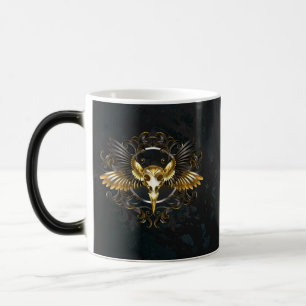 Golden Bird Skull auf schwarzem Hintergrund Verwandlungstasse