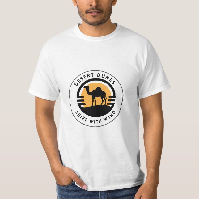 Golden & Black Camel Wüste Retro Design T-Shirt (Vorderseite)
