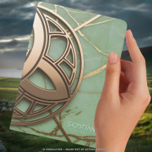 Golden Celtic Triquetra on Pale Mint Green Marble 