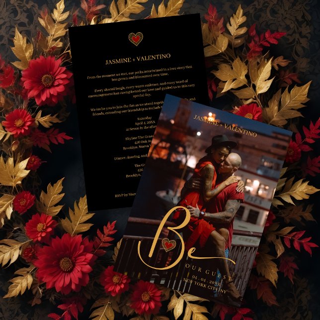 Golden Charm Heart in Red Custom Photo Wedding Einladung (Golden Charm Heart in Red Custom Photo Wedding Invitation Card with Envelope.)
