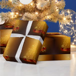 Golden Christmas Trees Geschenkpapier<br><div class="desc">Ein schönes Weihnachtspapier mit einem Muster glühender, goldener Weihnachtsbäume mit einem roten Band.</div>