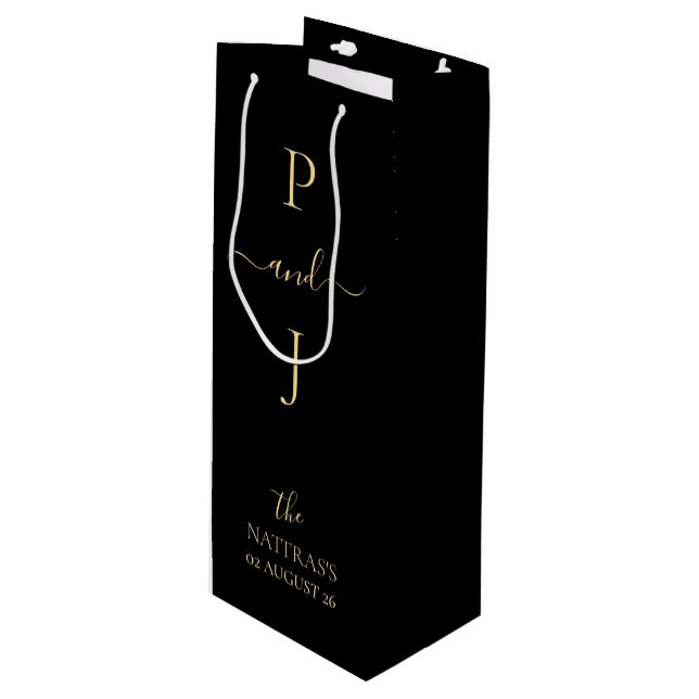 Golden Couple's Initials Elegant Monogram Geschenktüte Für Weinflaschen (Vorderseite Schrägansicht)