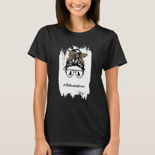 Golden Doodle Mama gebleicht Messy Bun Leopard T-Shirt
