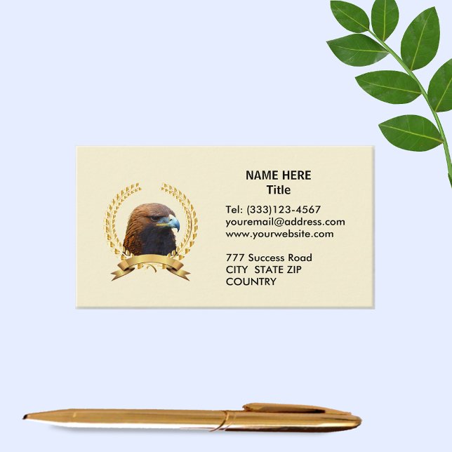 Golden Eagle & Gold Laurel Wreath auf Light Beige Visitenkarte (Von Creator hochgeladen)
