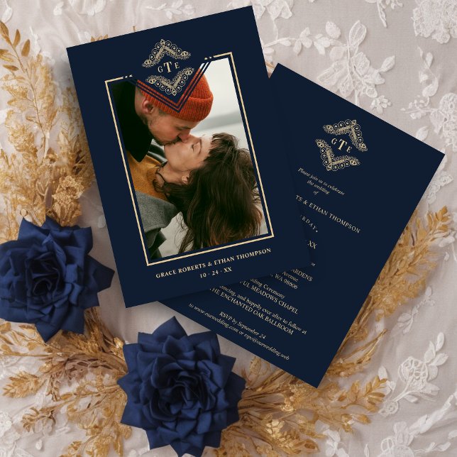 Golden Flourish Classic Ornament Photo Navy Blue Einladung (Golden Flourish Classic Ornament Photo Navy Blue Wedding Invitation Card.)