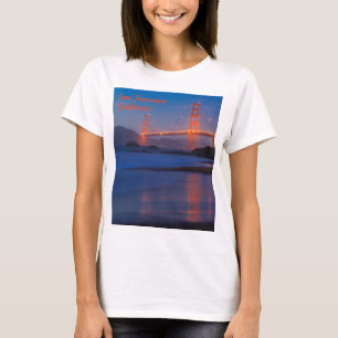 Golden Gate Bridge nach Sonnenuntergang in San Fra T-Shirt