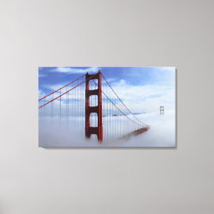 Golden gate bridge Swaddled in den Wolken Leinwanddruck