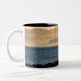 Golden Haze Over Alcatraz in San Francisco Art Zweifarbige Tasse
