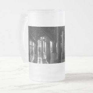 Golden Light Shines durch Graustufen Mattiert Glas Mattglas Bierglas