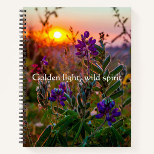 Golden Light Wild Spirit Cozy Ästhetik Notizbuch