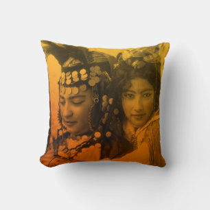 Golden Maghreb Ouled Naïl Berber Girl Female Frau Kissen