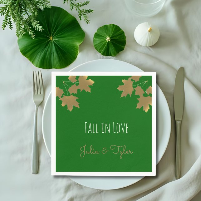  Golden maple leaves in  Emerald - Fall in love Serviette (Von Creator hochgeladen)