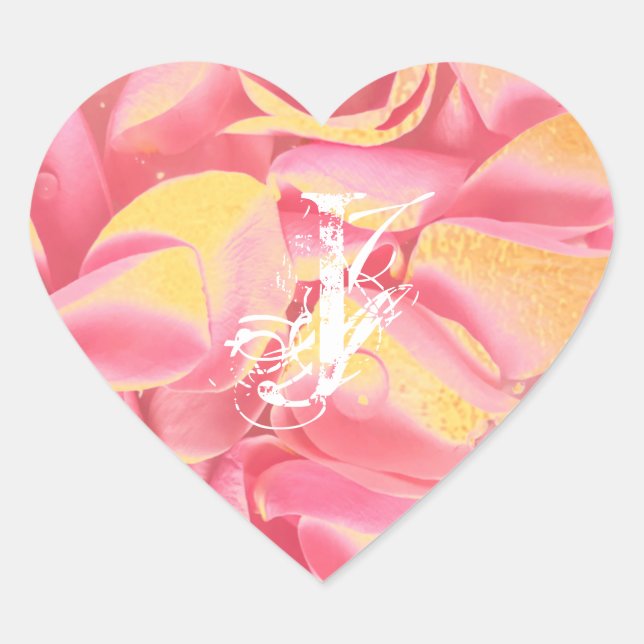 Golden Pink Roses Artistic Typografy Monogram Herz-Aufkleber (Vorderseite)