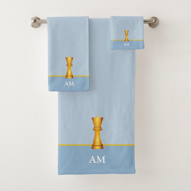 Golden Queen & Monogram on Light Wondrous Blue Badhandtuch Set (Insitu)