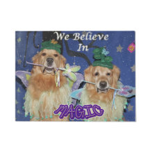 Golden retriever, das wir an Magie glauben