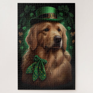Golden Retriever Dog am St. Patrick's Day