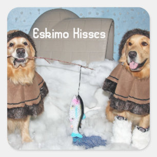 Golden retriever-Eskimos durch Iglu Quadratischer Aufkleber