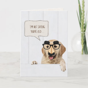 Golden Retriever Hund auf Holz mit Maske Karte