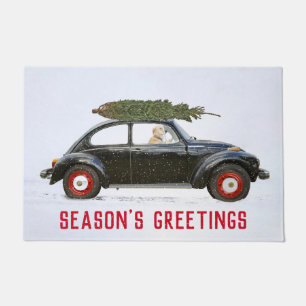 Golden Retriever im Auto mit Weihnachtsbaum Fußmatte