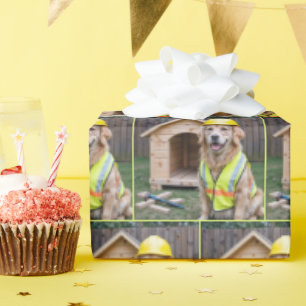 Golden Retriever mit einem Sicherheitshülse Geschenkpapier