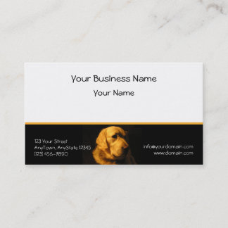 Golden retriever-Porträt auf Schwarzem mit Gold Visitenkarte