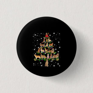 Golden Retriever Weihnachtsbaum bedeckt durch Flas Button
