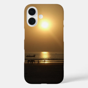 Golden Summer Sunset Reflektion am Strand iPhone 16 Hülle