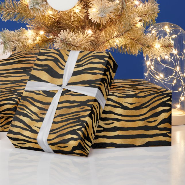 Golden Tiger Stripes | Bold Wild Animal Pattern Geschenkpapier (Feiertage)