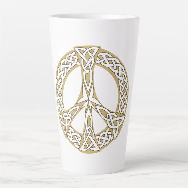 Golden und White Celtic Peace Sign Milchtasse (Vorderseite)