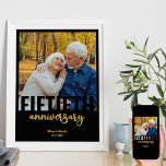 Golden Wedding Foto Modernes 50-jähriges Jubiläum Poster<br><div class="desc">Erstellen Sie Ihr eigenes Poster zum 50. Hochzeitstag mit einem Ihrer Lieblingsplätze für Fotos. Die Fotovorlage ist für Sie bereit,  Ihr Bild hochzuladen (das im quadratischen Format angezeigt wird) und Ihre Namen und Hochzeitstermin hinzuzufügen. Das Design zeichnet sich durch moderne überdimensionale Typografie und Pinselskripte in Schwarz und Gold aus.</div>