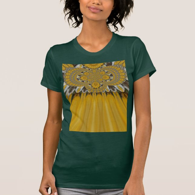 Golden Yellow Blume Design Art T-Shirt (Vorderseite)