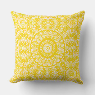 Golden Yellow Mandala Pattern Kissen
