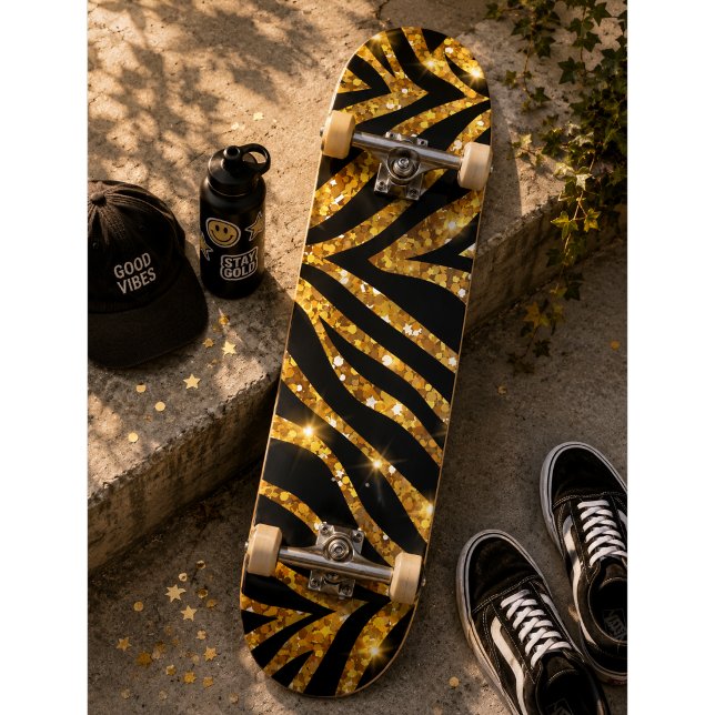 Golden Zebra Glittery Pattern Skateboard (Von Creator hochgeladen)