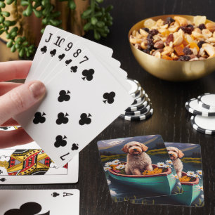 Goldendoodle auf dem Paddle: Ein Landschaftliches Spielkarten