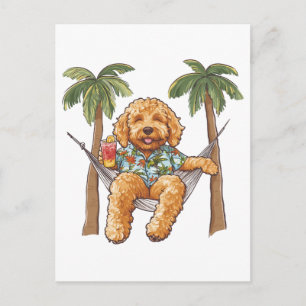 Goldendoodle-Hund in hawaiianischem Oberteil Postkarte