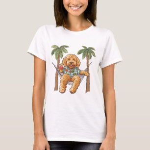 Goldendoodle-Hund in hawaiianischem Oberteil T-Shirt