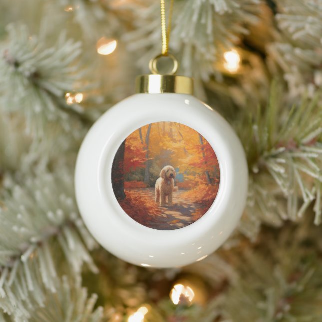Goldendoodle im Herbst Leaves Fall Inspiriert Keramik Kugel-Ornament (Baum)