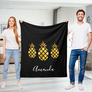 Goldene Ananas Schwarzer Name Skript modern Fleecedecke