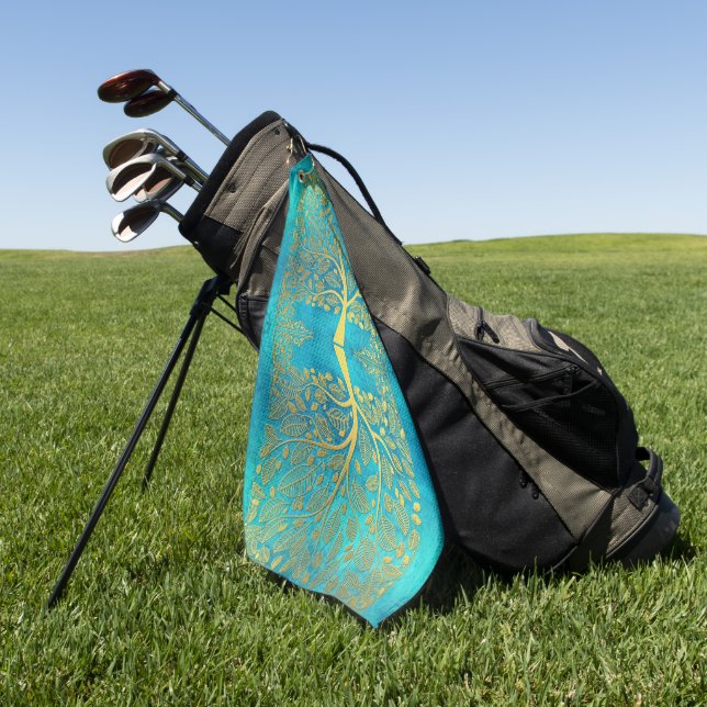 Goldene Bäume und Blätter Reflexion über Türkisbla Golfhandtuch (Gras)