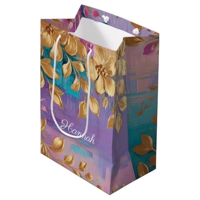 Goldene Blume auf rosa Lilac Türkis gestrichen Mittlere Geschenktüte (Vorderseite Schrägansicht)